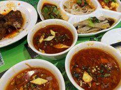 小吃五拼-令氏家外家周秦食府(高新店)