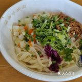 蛋白质➕碳水＝爬山后的好补给。[惊叹]