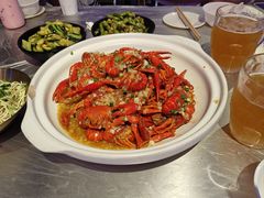 -肥小宝·金牌油焖大虾(襄阳龙虾地标店)