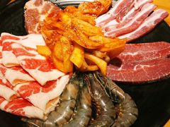 -唯成•韩国炭火烤肉 유성고기