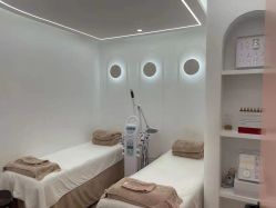 -苗方清颜痘肌研究所