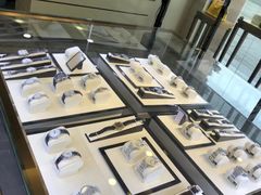 -沐渔二手奢侈品黄金手表包包回收·中古店(广州塔店)