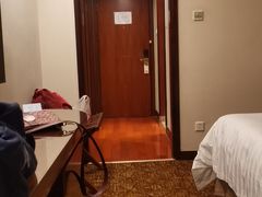 -汕尾巴黎半岛酒店