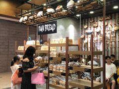 面包甜点陈列柜-PAPER STONE BAKERY(天环店)