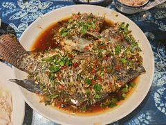 哈尼梯田鱼-香满楼(临安路店)