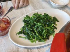 清炒豌豆尖-辣婆婆(航天桥店)