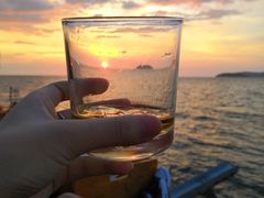 -Sunset Bar(丹绒亚路香格里拉店)