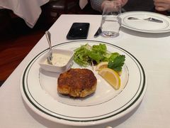 招牌蟹肉饼-Wolfgang’s Steakhouse 沃夫冈牛排馆(上海白玉兰广场店)