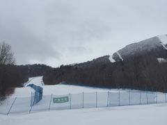 -亚布力新体委滑雪场