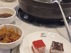 -烹然四季椰子鸡火锅(团结湖总店)