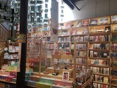 -猫的天空之城概念书店(杭州南宋御街店)