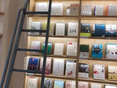 -猫的天空之城概念书店(印象城购物中心店)