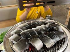 -围炉肉舍丹东海鲜烤肉·烤活鳗(步行街店)