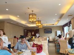 -御满江海鲜酒家(洛溪新城店)
