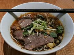 牛腱子泡椒酸辣粉-村外有星光小食铺(长嘉汇店)