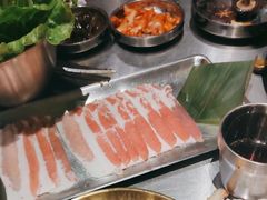 -哈哈碳都·牛肋条无限自助烤肉(台江万达店)