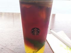 气炫冰山美式-星巴克(西安兰岛广场店)