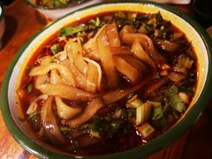 -拈签一笑黄牛肉辣卤串串