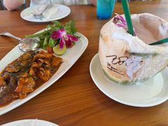 -Chom Cafe and Restaurant