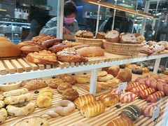 -焙丽拾光(麦凯乐直营店)