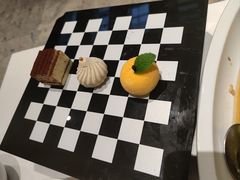 -悦泰环球美食自助(金茂旗舰店)