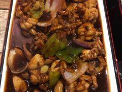 -虾弄弄海派小龙虾·牛羊蝎子火锅