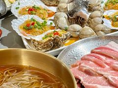 -围炉肉舍•炭烤活鳗•丹东海鲜烤肉(步行街店)