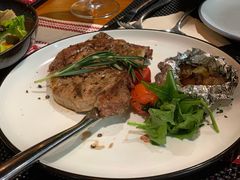 澳洲进口谷饲原切肉眼牛排-百特喜·意大利餐厅(八佰伴镇江店)