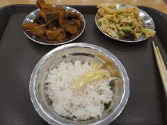-华中科技大学东三学生食堂