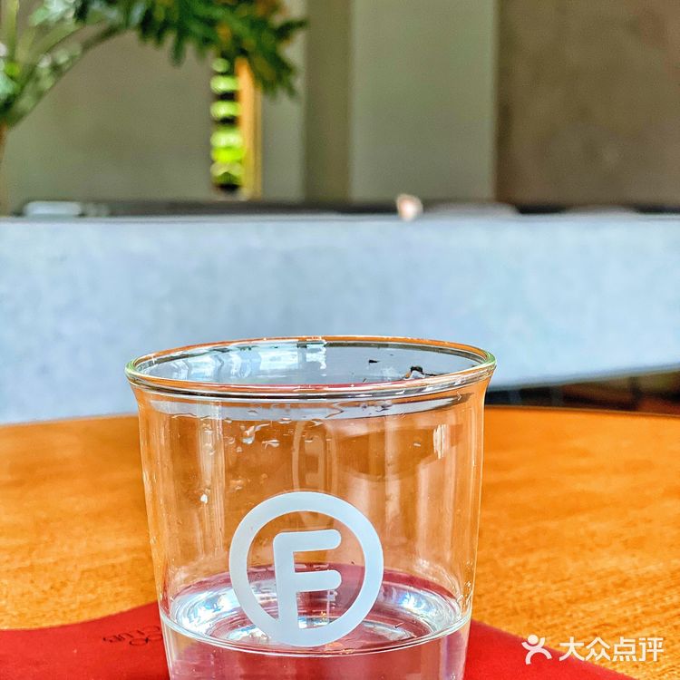 曾叫兽探店|隐藏在悠方二楼的大型Bistro