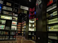 -钟书阁(松江泰晤士小镇店)