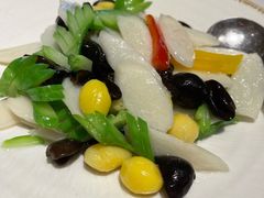 荷塘月色-食廬NOBLE(港汇店)
