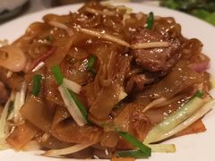 -新大咀港式茶餐厅(宝山万达店)