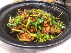 砂锅焗肥牛-雅和生态渔庄·宜城锅巴饭(龙灵山公园店)