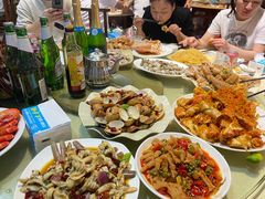 -三亚火车头万人海鲜广场