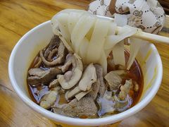 生烫三合一宽粉-王记生烫牛杂面馆(兰陵路店)