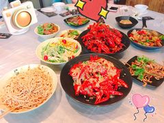 -巴厘龙虾·榜首油焖大虾(音乐学院·沿江酒馆店)