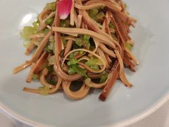 白灼西芹香干-和记小菜(七宝店)