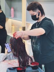 -十六番发型师事务所