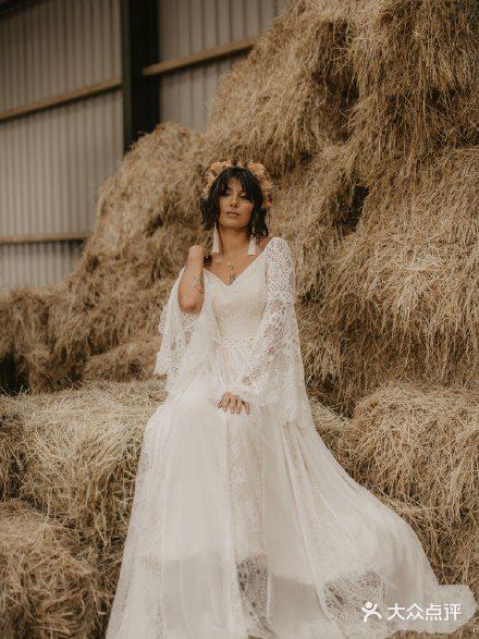 谷仓里的波西米亚婚礼  我喜欢这干草垛