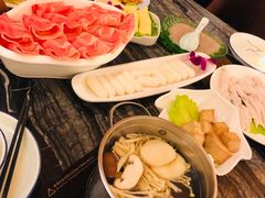 -云中捞高空旋转餐厅(商茂世纪广场店)