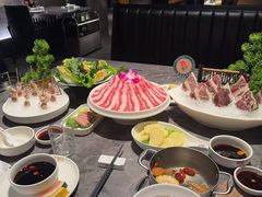 -德天肥牛海鲜火锅(城西银泰店)