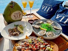-FINNS Beach Club
