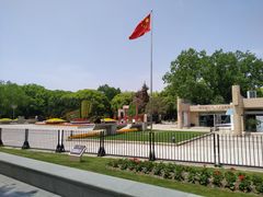 -龙华烈士纪念馆-停车场