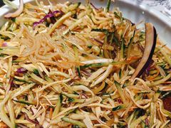 -山河屯铁锅炖·非遗东北菜(南山店)
