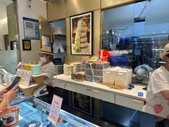 -花花卷卷·鲜食蛋糕(静安久光百货店)