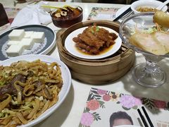 -隆隆金大茶楼(地王广场店)
