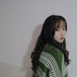 -FRIDAY星期五专业美发沙龙