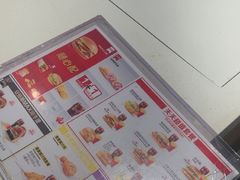-麦当劳(轻轨曹杨路店)