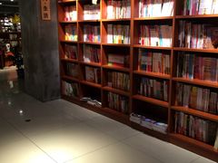 -新华书店(印象城店)